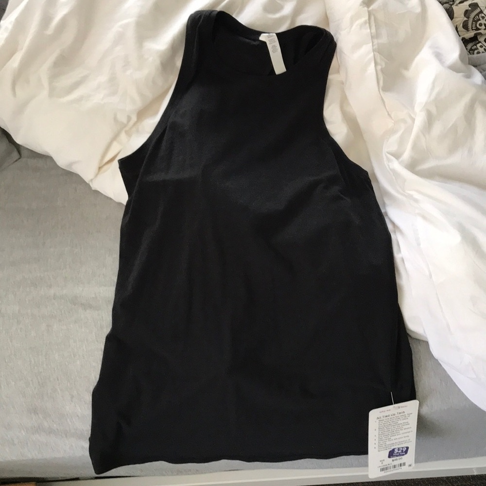 Lululemon tank